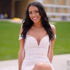 Meet your Posher, Christina